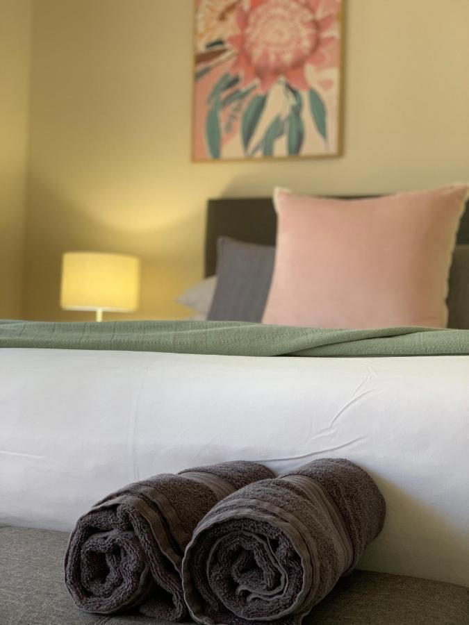 Lakeside Serviced Apartment